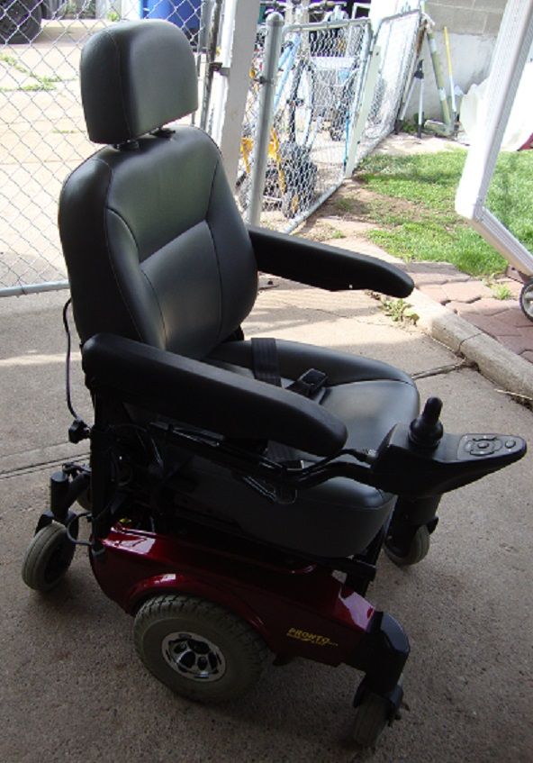 Invacare Pronto Sure Step M71 Power Wheelchair NEW Batteries