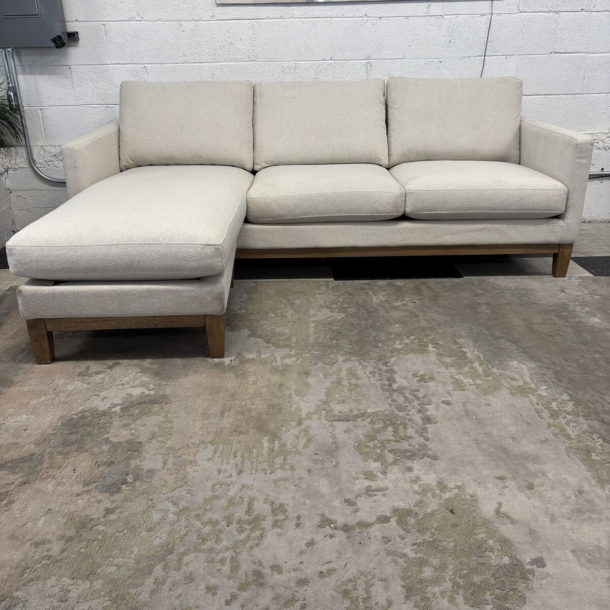 COSTCO HENREDON MURPHY SOFA/COUCH W/ REVERSIBLE CHAISE!