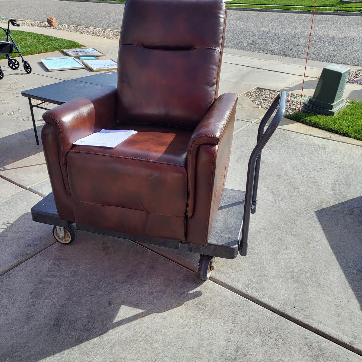 Power Leather Recliner w/Recliner Head Rest