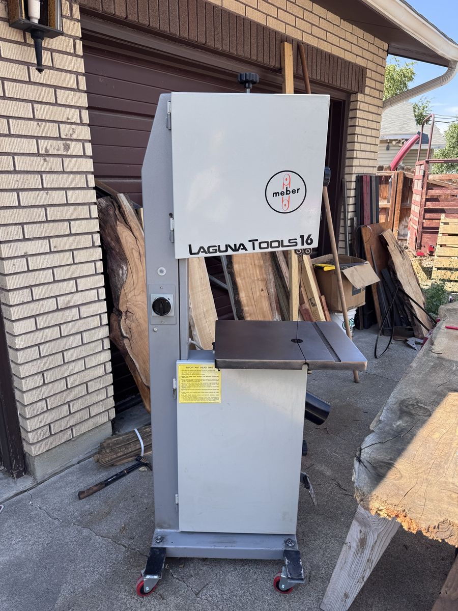 Laguna Tools 16 Meber Bandsaw with Rolling Base and Extra Blades
