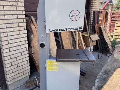 Laguna Tools 16 Meber Bandsaw with Rolling Base and Extra Blades