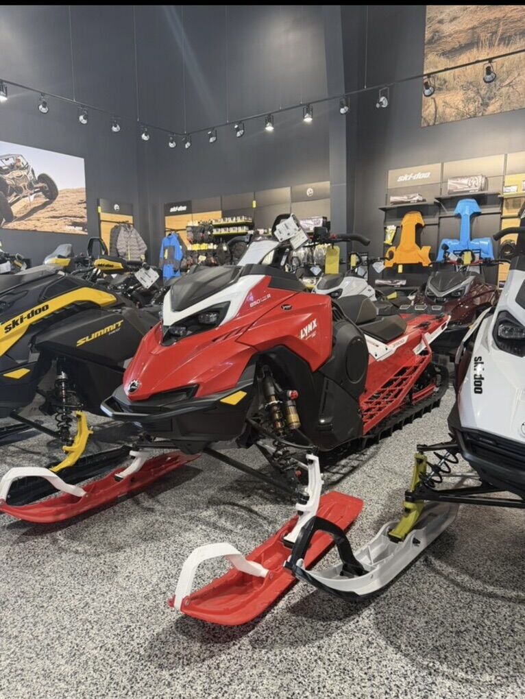 2024 Lynx Shredder RE 3900 Turbo