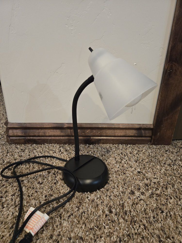 Black Gooseneck Desk Lamp