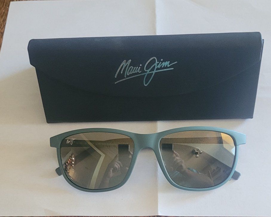 Maui Jim Sunglasses, Teal/Blue with Mirrored Lenses, Includes Case. New