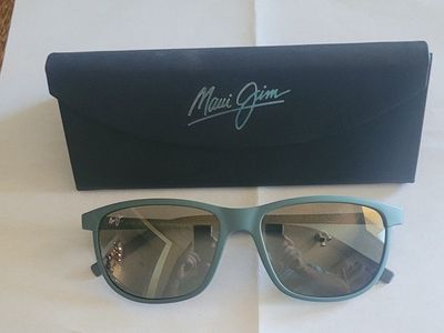 Maui Jim Sunglasses, Teal/Blue with Mirrored Lenses, Includes Case. New
