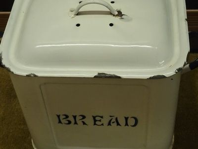Vintage White Enamelware Bread Box with Lid - Farmhouse Kitchen Decor