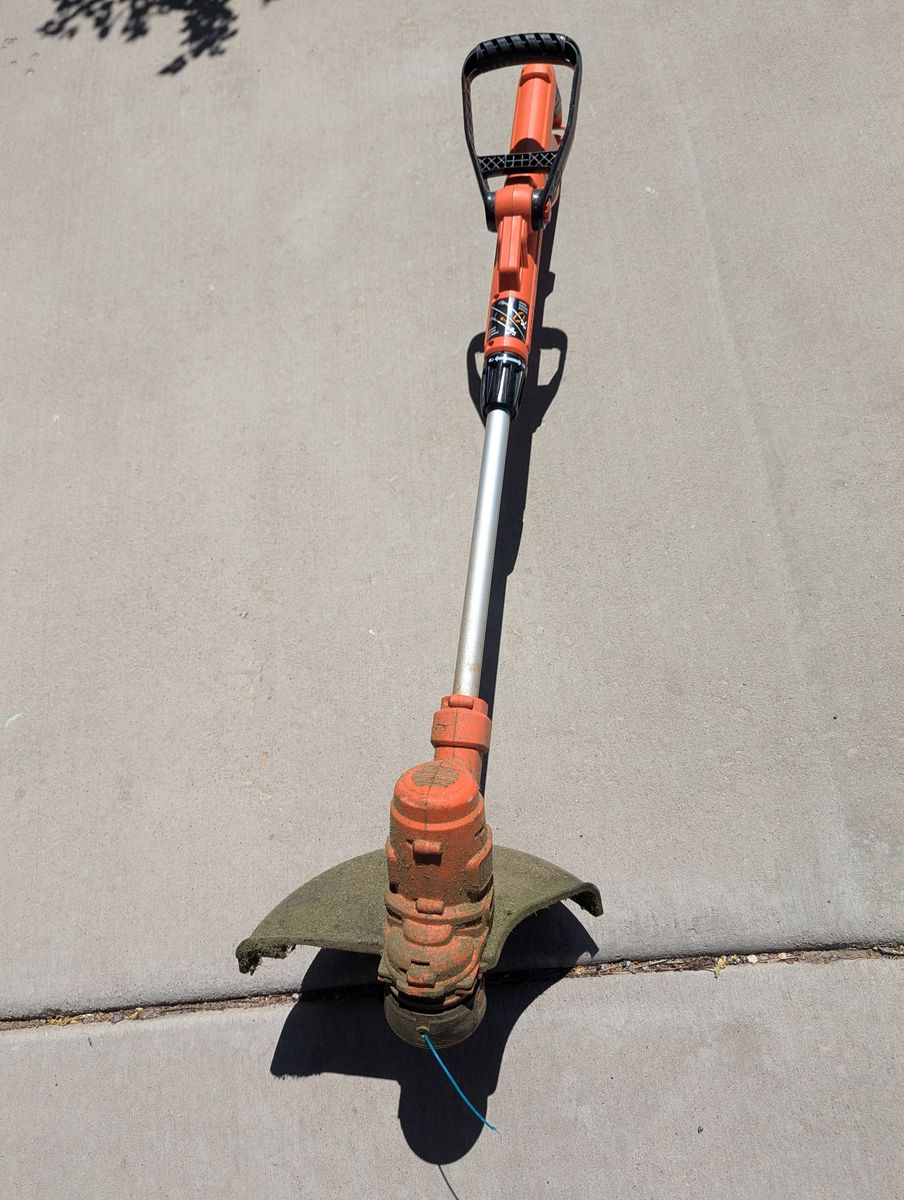 Free electric trimmer