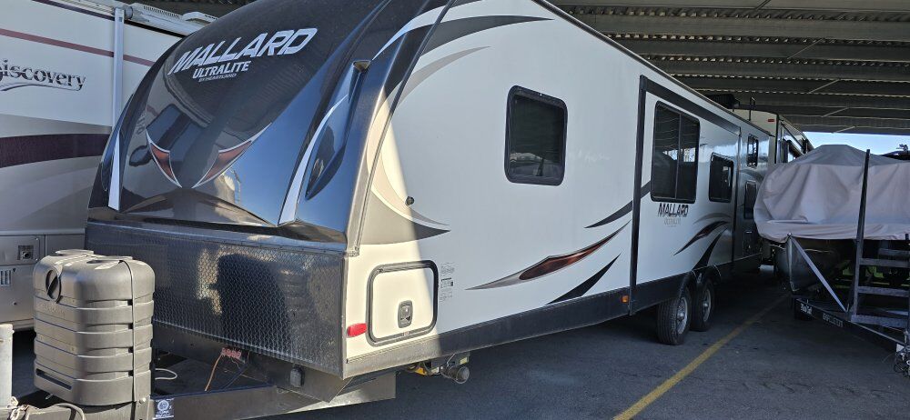 2017 Heartland Mallard IDM312 travel trailer
