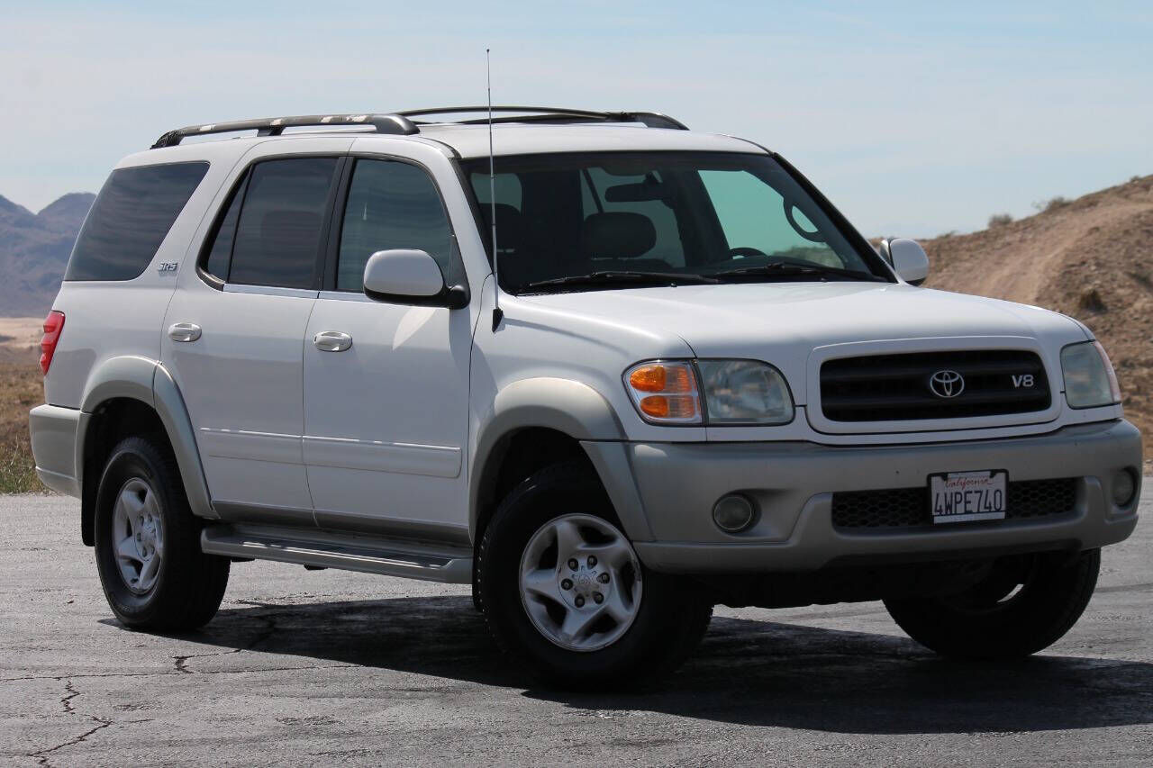 2002 TOYOTA SEQUOIA SR5