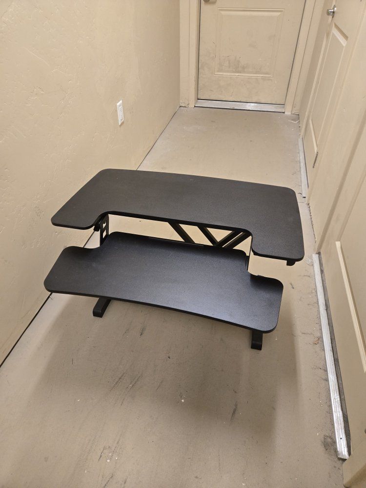 FlexiSpot Standing desk