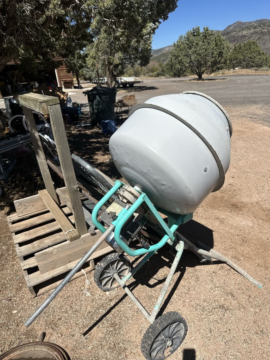IMER International Minidumper/Cement Mixer - Portable Electric Motor