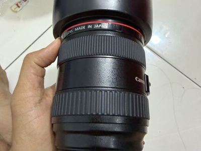 Canon EF 24-70mm f/2.8L USM Zoom Lens for Canon DSLR Cameras with R5