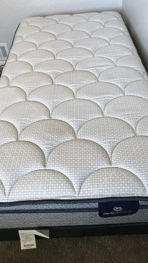 Serta Twin Charlotte Euro Plush Mattress Box And F