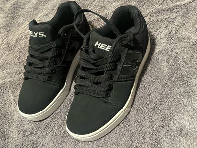 Heelys Black and White Roller Shoes Sneakers
