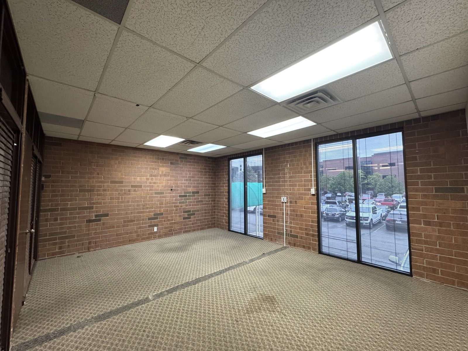 Office Space for Rent – $1,100/mo or Split into 2 Offices at $600 Each | Near 25th St, Ogden