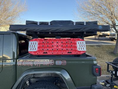 Bedrack, tent, Rotopax, traction Boards