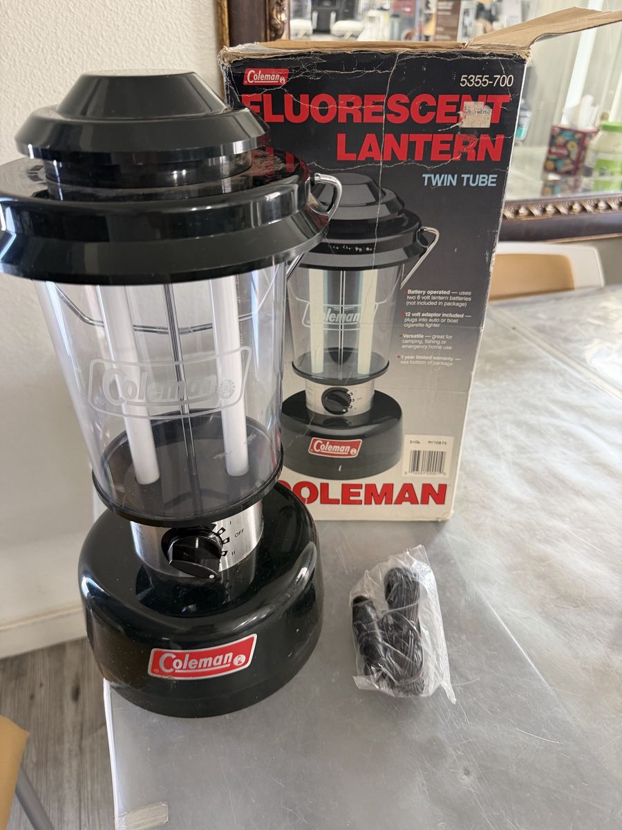 Coleman Twin Tube Fluorescent Camping Lantern Model 5355-700 with Box & Adapter