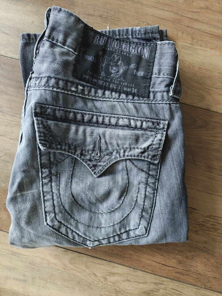 True Religion Size 34 Mens Jeans