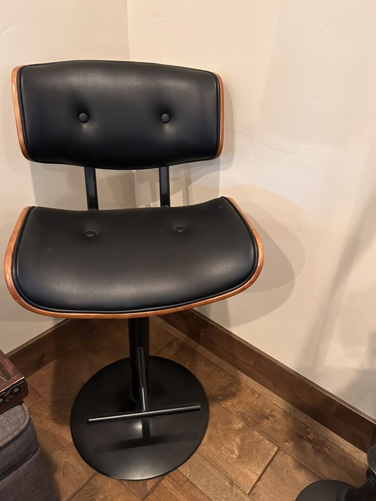 Adjustable Bar-Stool Style Work Chair