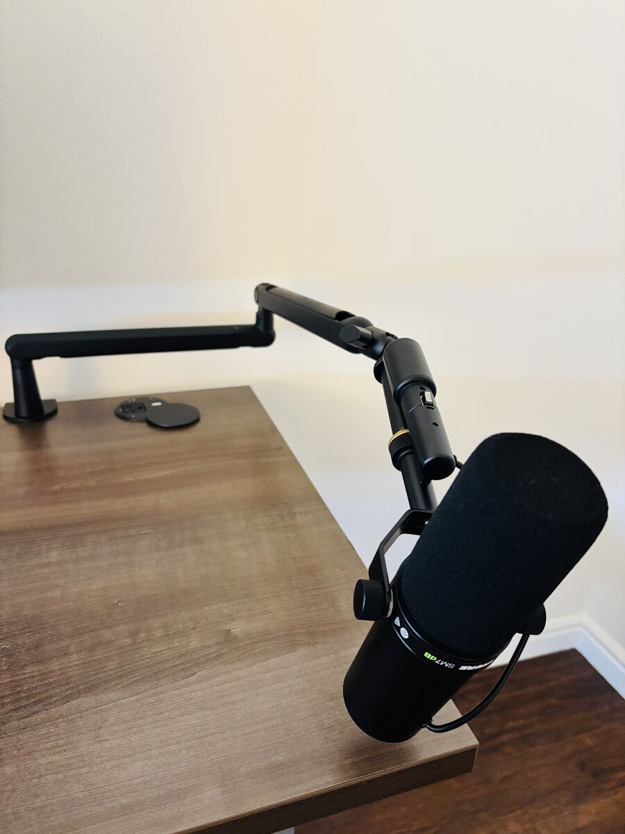 Shure SM7dB + MVX2U + Boom Arm - Like New