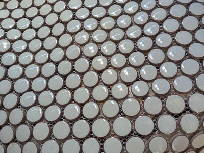 High end penny round