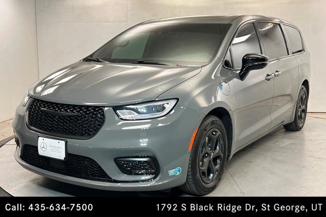 2023 Chrysler Pacifica Plug-In Hybrid Limited