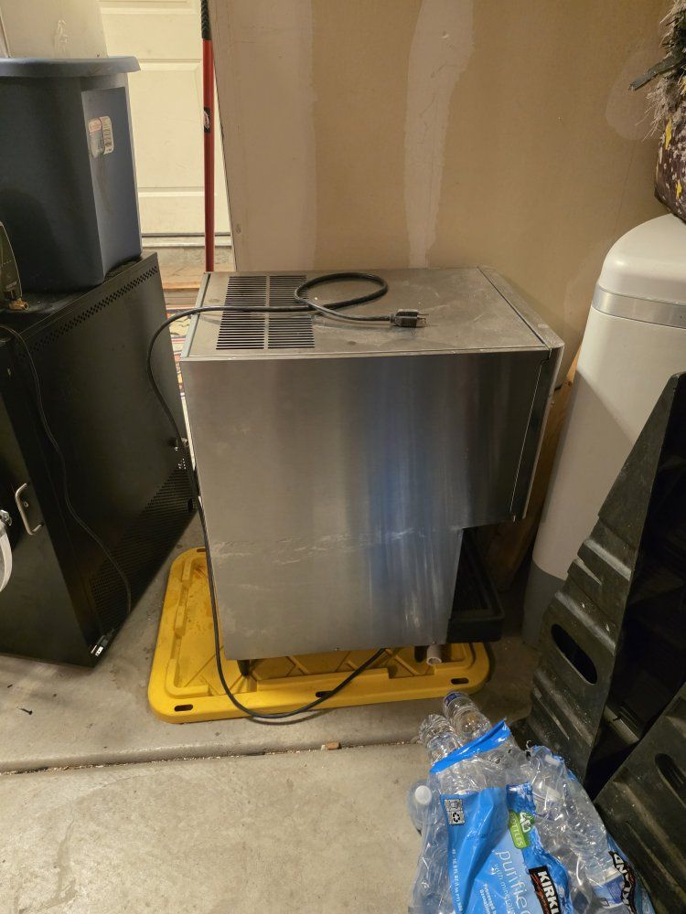 Pebble Ice Maker - commercial grade