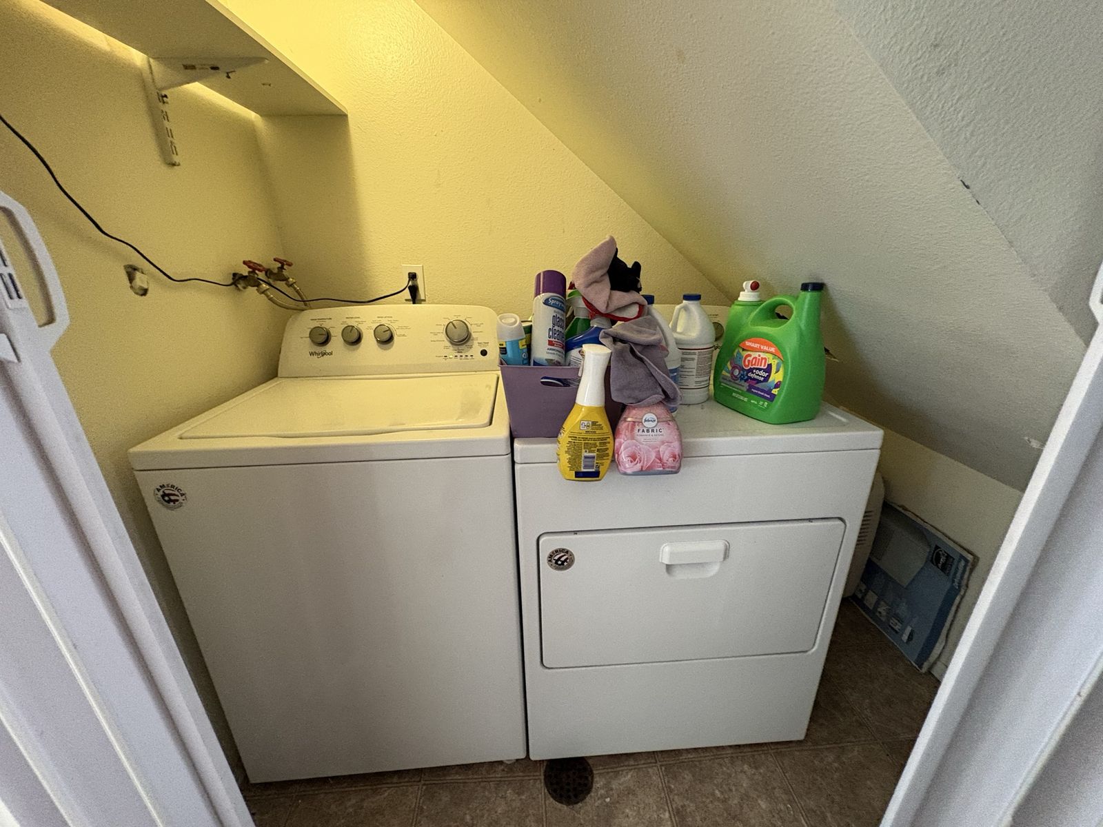 Main image 6