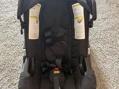 Doona Car Seat and Infant Stroller Combo Black Used Good