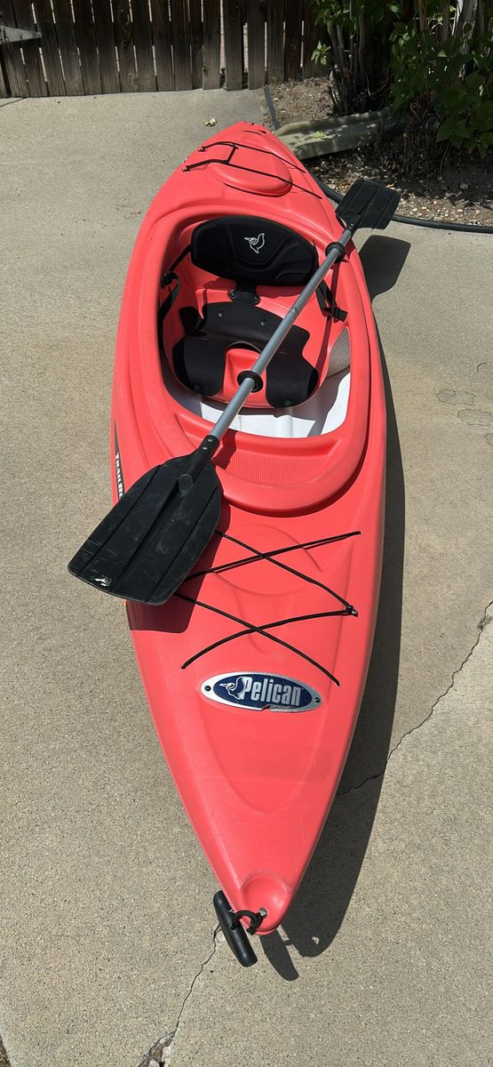 Pelican Trailblazer 100 NXT Kayak -10 ft with Paddle
