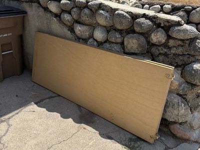 Free used sliding closet doors