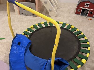 Kids Mini Trampoline with Handlebar