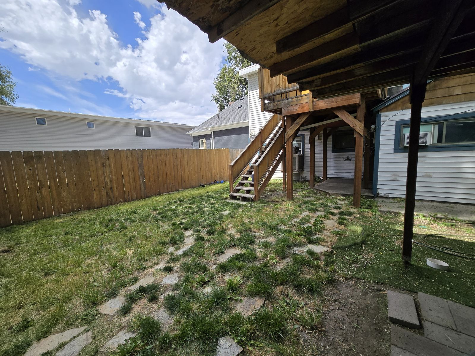Main image 10