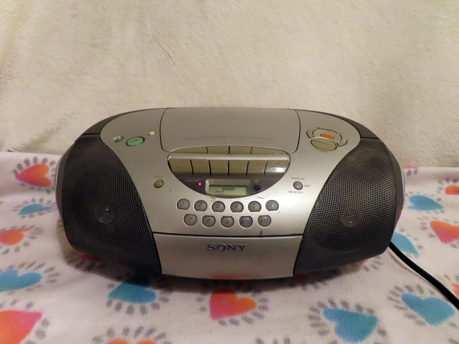 Sony CFD-S300, Radio Cassette Tape CD boombox