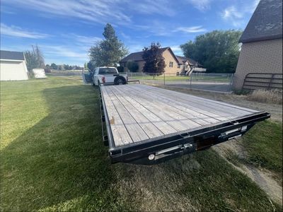 Southland 20 ft Flatbed Utility Trailer - Tandem Axle, Wood Deck