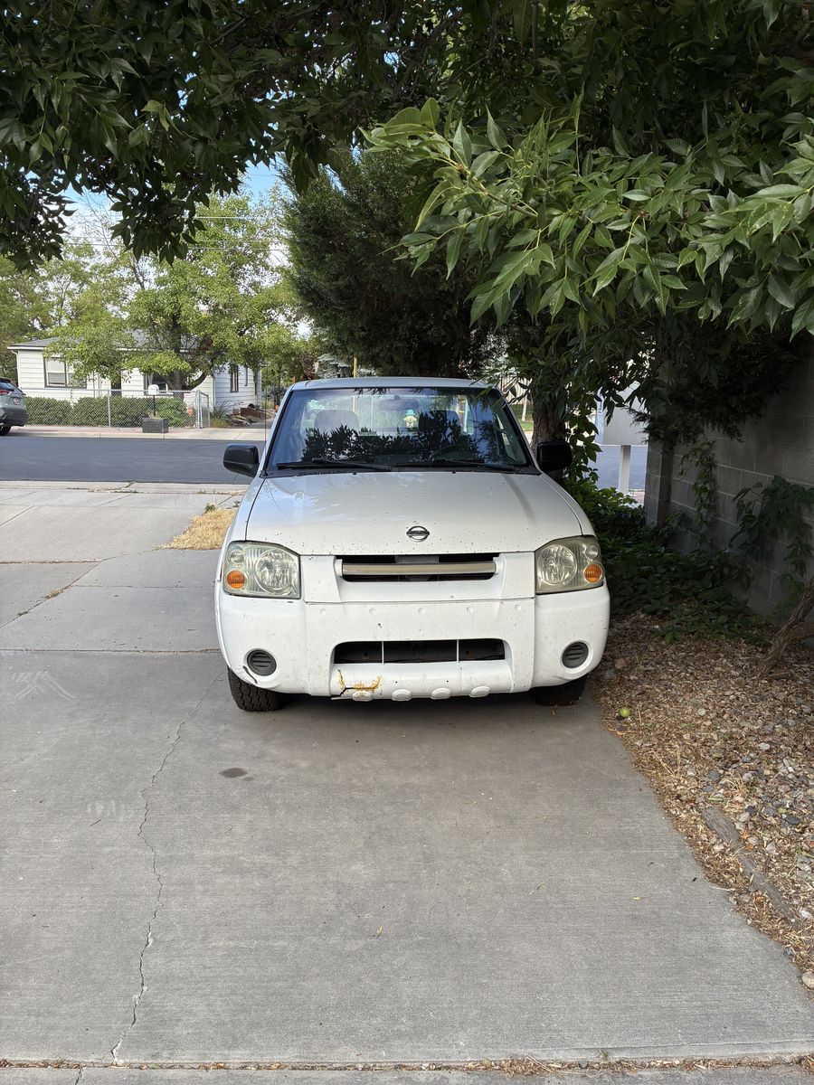 2004 Nissan Frontier XE