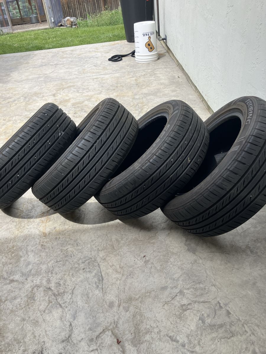 205/55/16. Set of 4