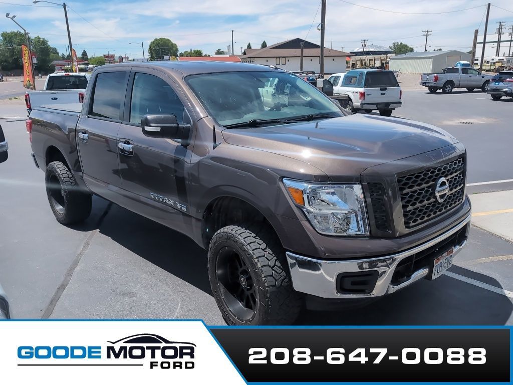 2019 Nissan Titan SV