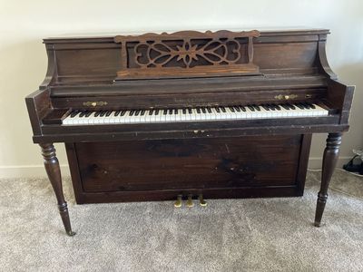 Enjoyable Piano - No Bench - Free - U Pick Up