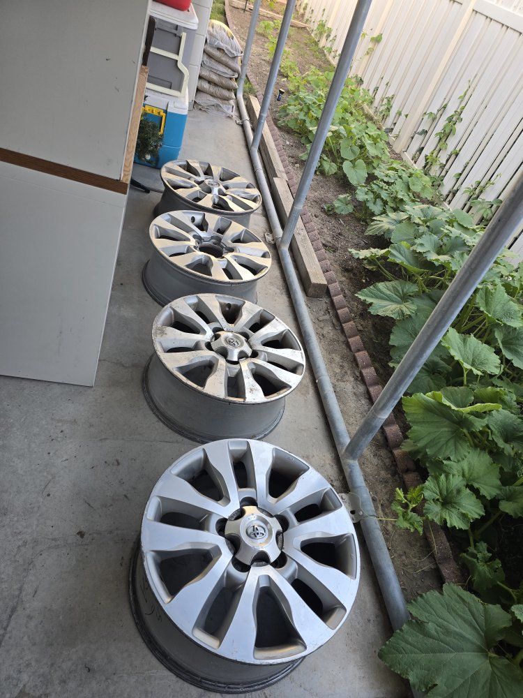 Toyota Tacoma 20" Silver Alloy Rims (Set of 4)