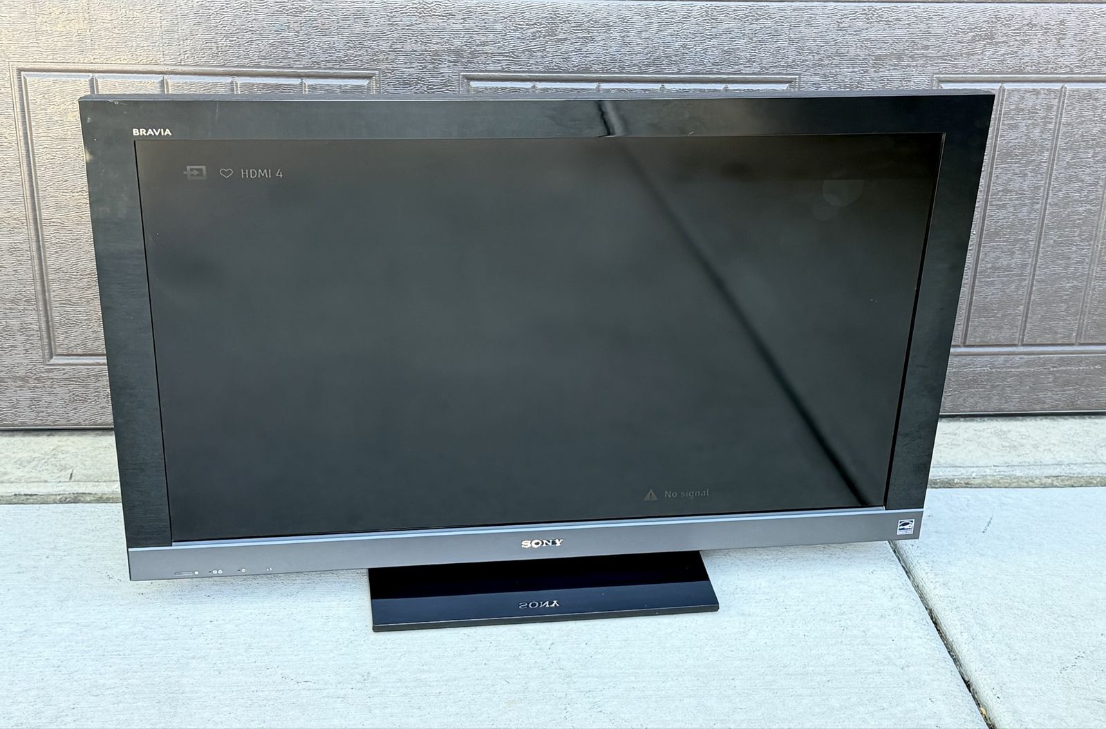 SONY KDL-40EX401 40” LCD Color TV
