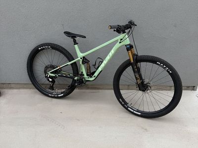 Pivot Mach 4 SL