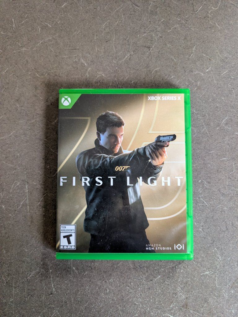 007 First Light Xbox Series X