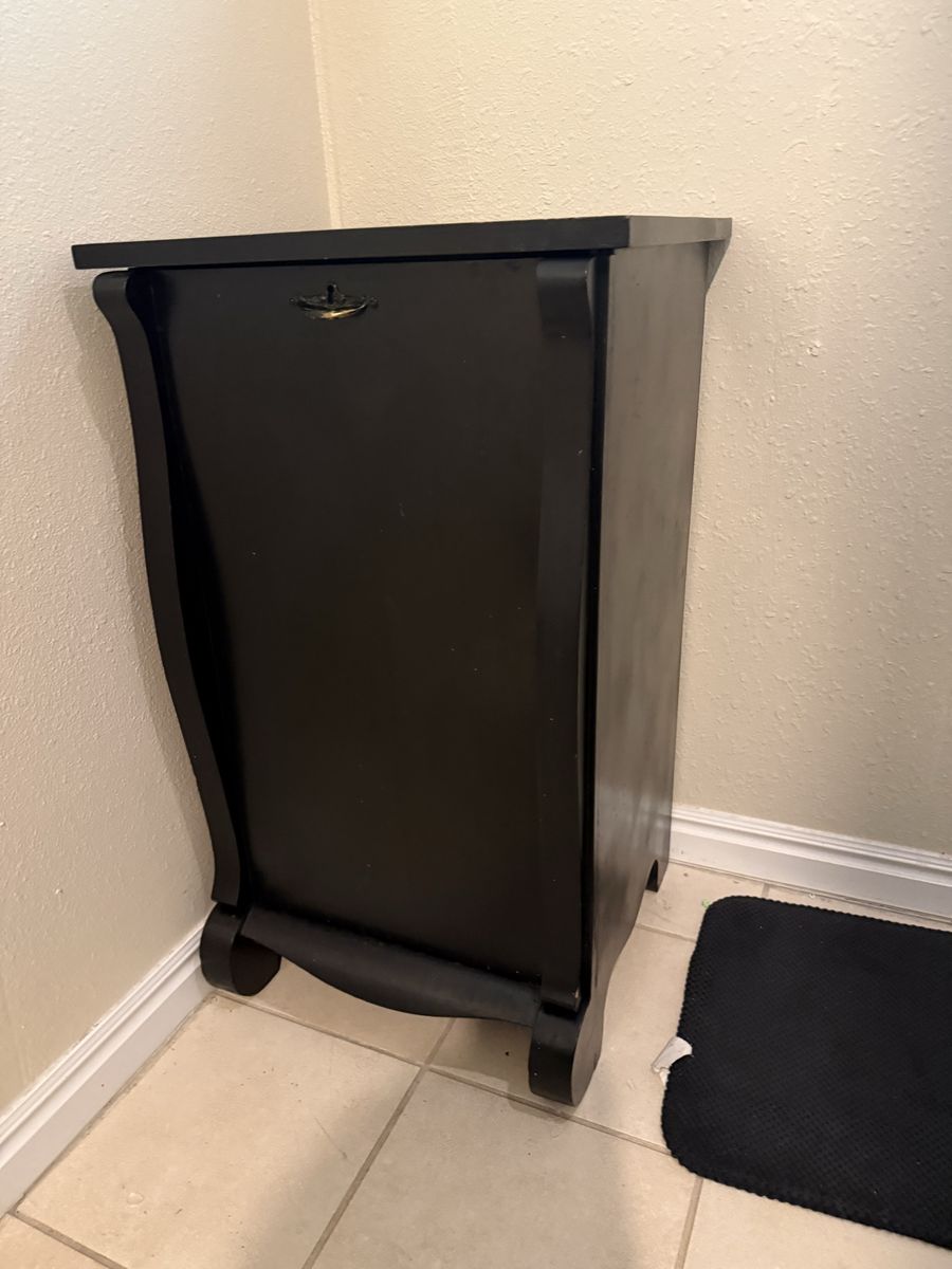 Main image 2