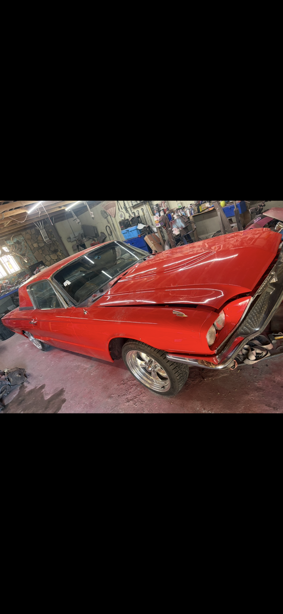 1966 Ford Thunderbird 