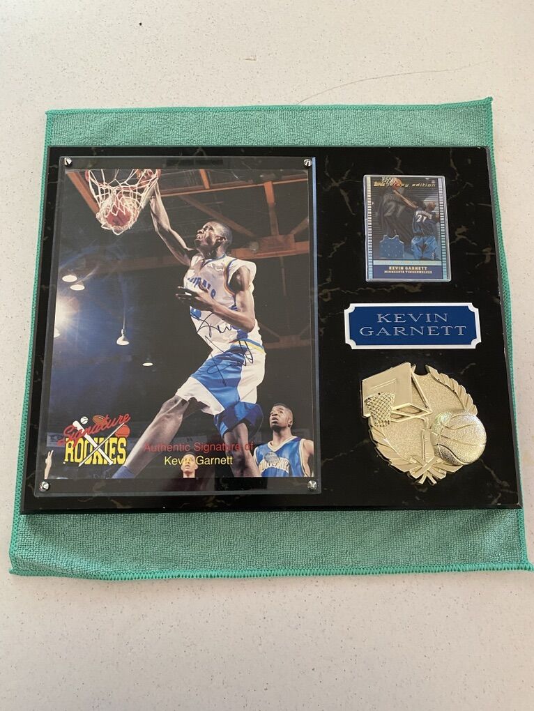 Kevin Garnett Autograph Rookies Certified 8x10 NBA