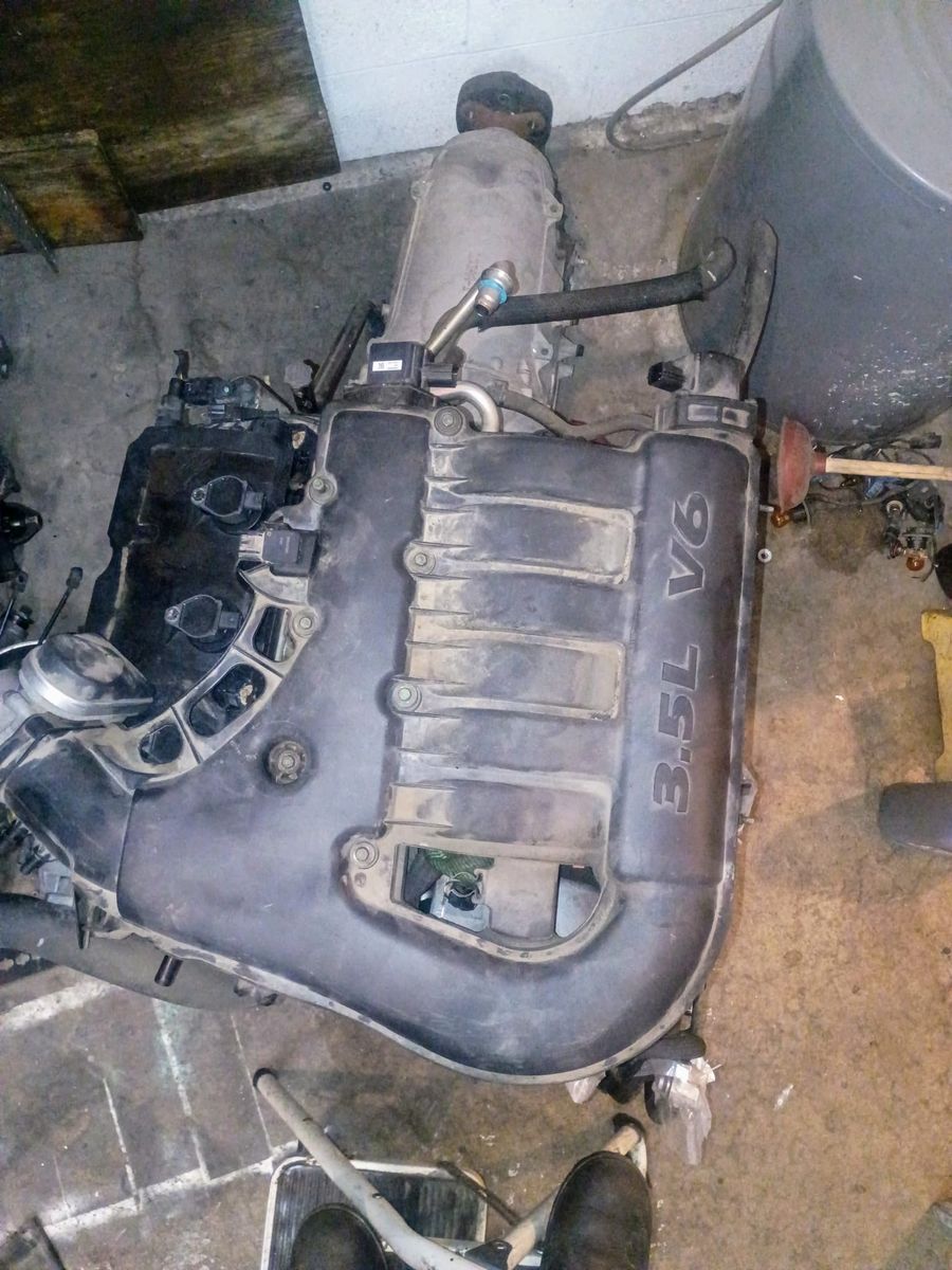 Engine/transmission
