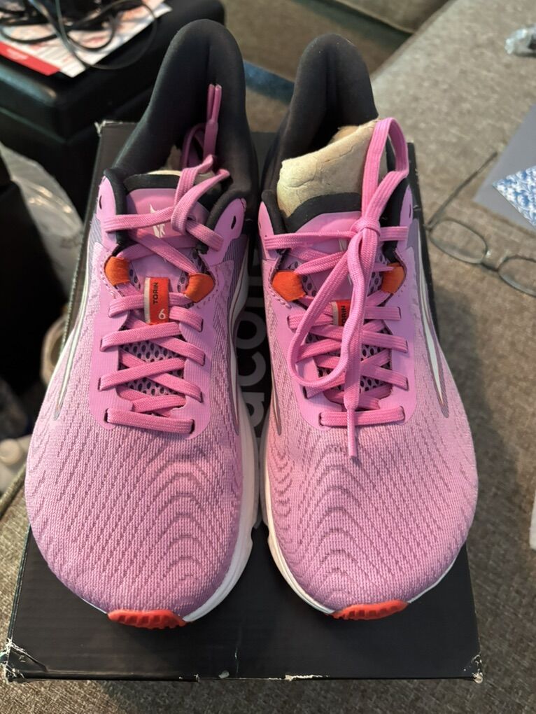 Womens Saucont Triumph 21 Running Shoea Size7