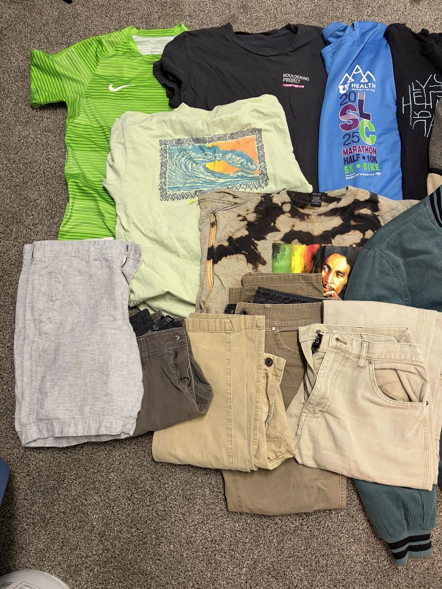 Box of Clothing - Men’s small and medium