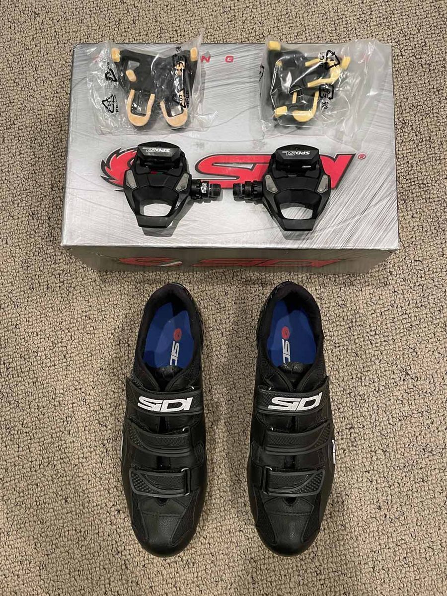 SIDI Road Shoes and Shimano PD RS-500 Pedals